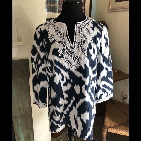 Beautiful kaftan like shirt by Jones New York - Picture 1 of 2
